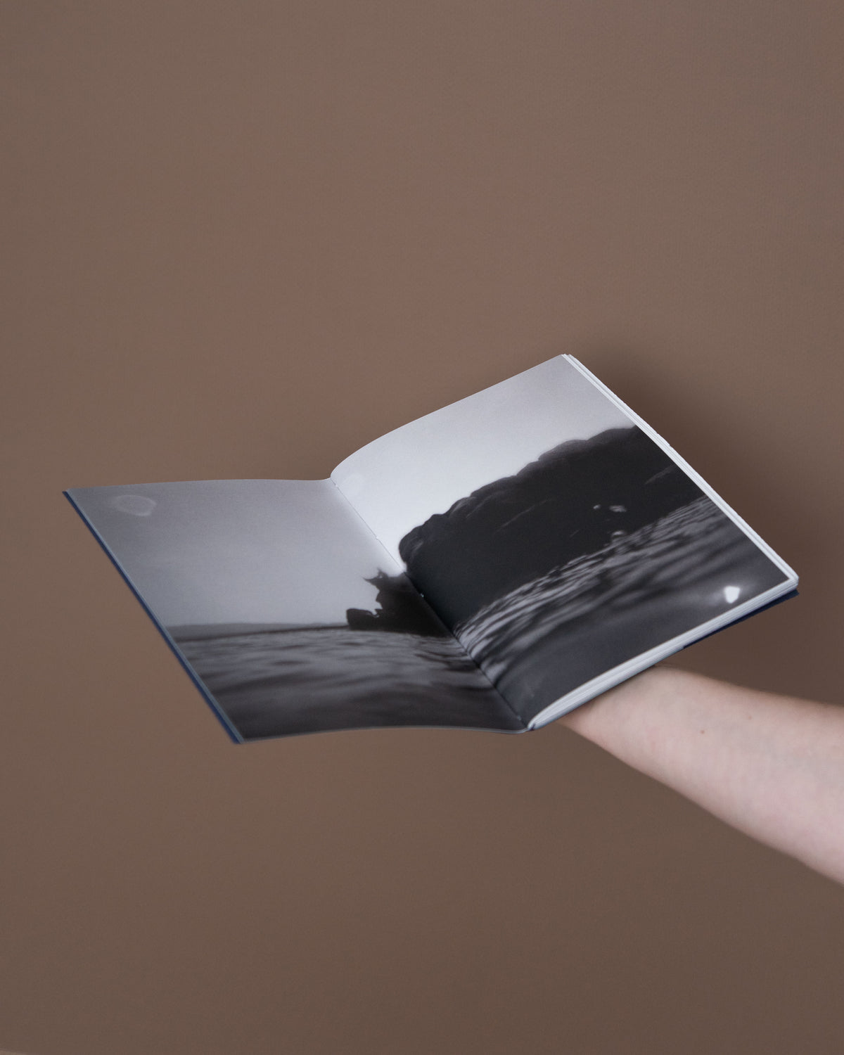 WHERE THE SEA ENDS  di Lorenzo Manca